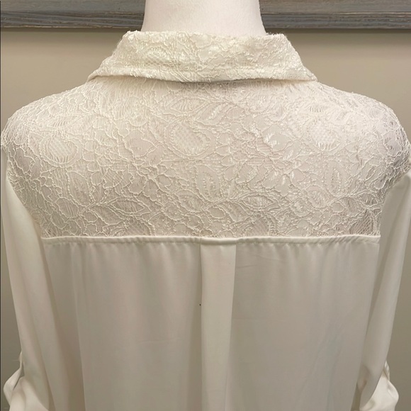White 3/4 Sleeve Notched Collar Lace Women's Blouse Sequins & Hearts - Picture 6 of 15